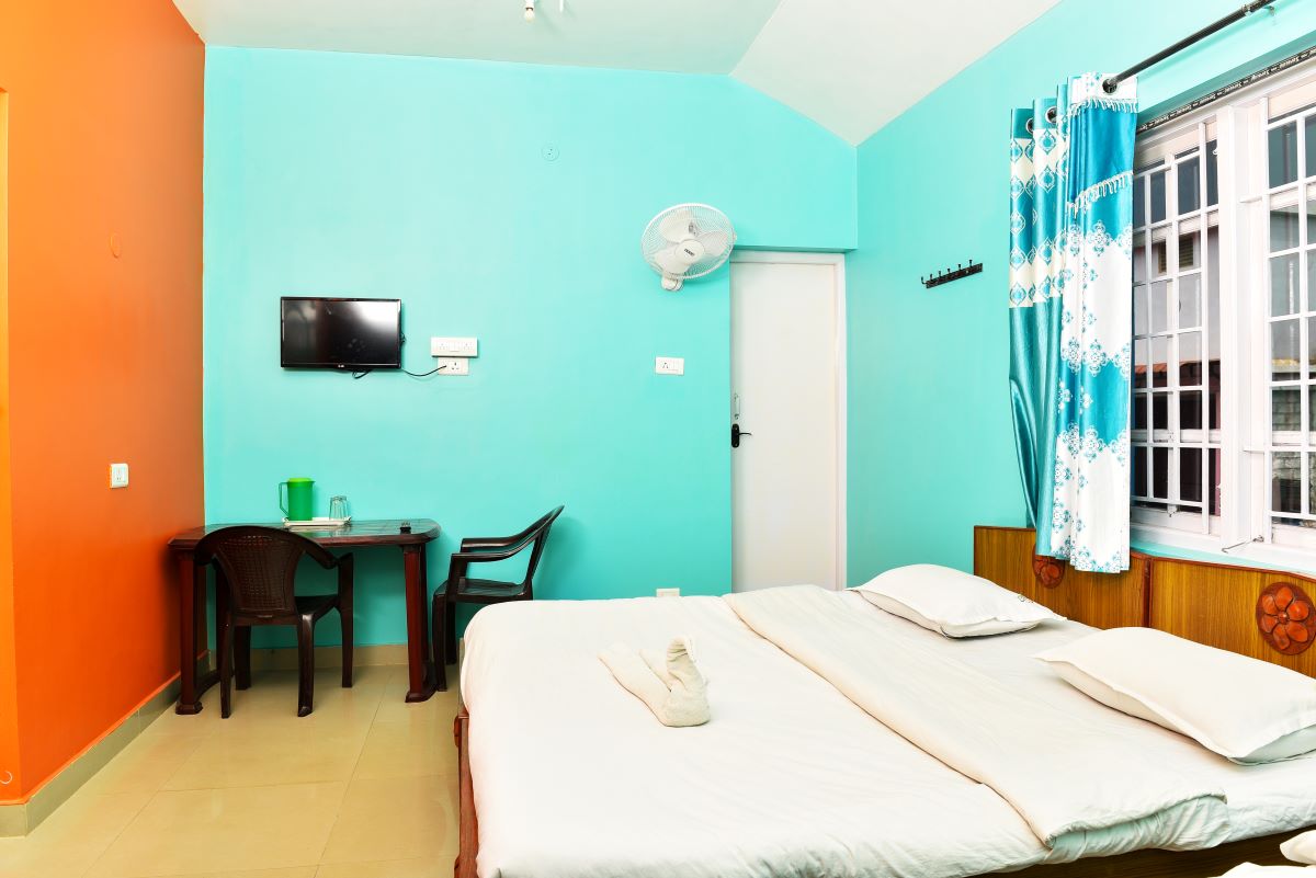 Standard Family Room >View 3