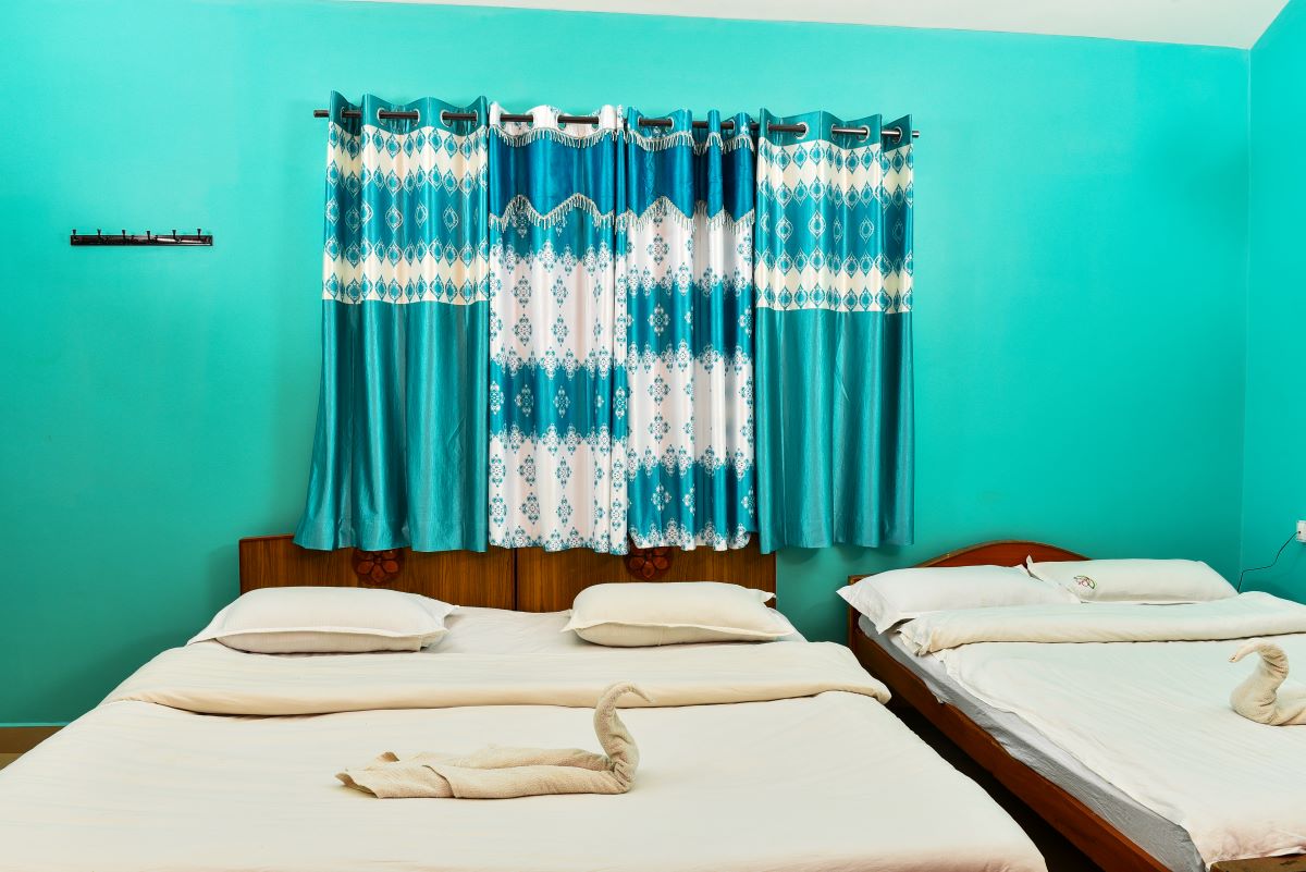 Standard Family Room View 4